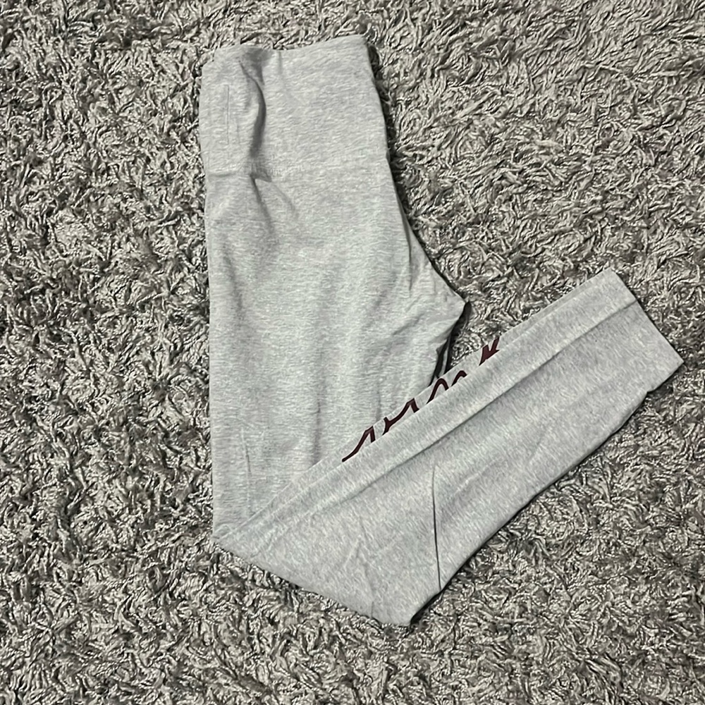 PINK Victoria’s Secret Leggings - M